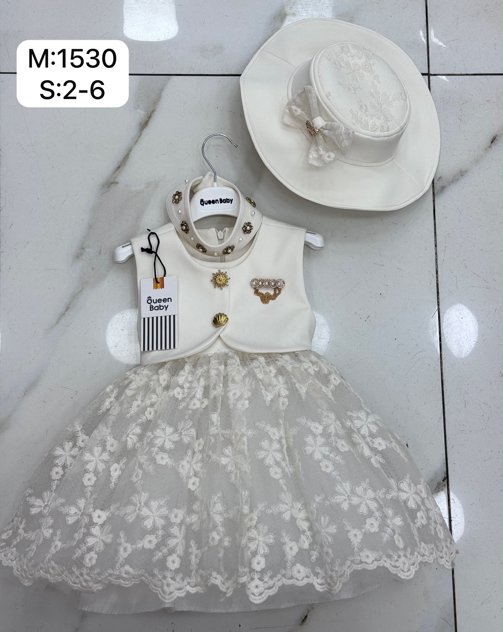 Queen Baby Queen-1530 Elegantes Festkleid mit Weste und Hut Weiß · Krem toptan Kız Çocuk