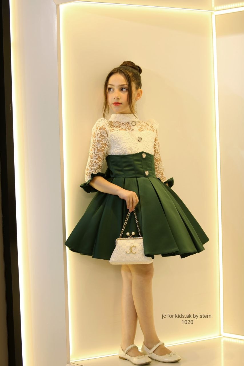 J&C Kids J&C-1020 Elegancka Sukienka z Koronką i Satyną w Kolorze Ciemnej Zieleni z Torebką · Yeşil toptan Kız Çocuk
