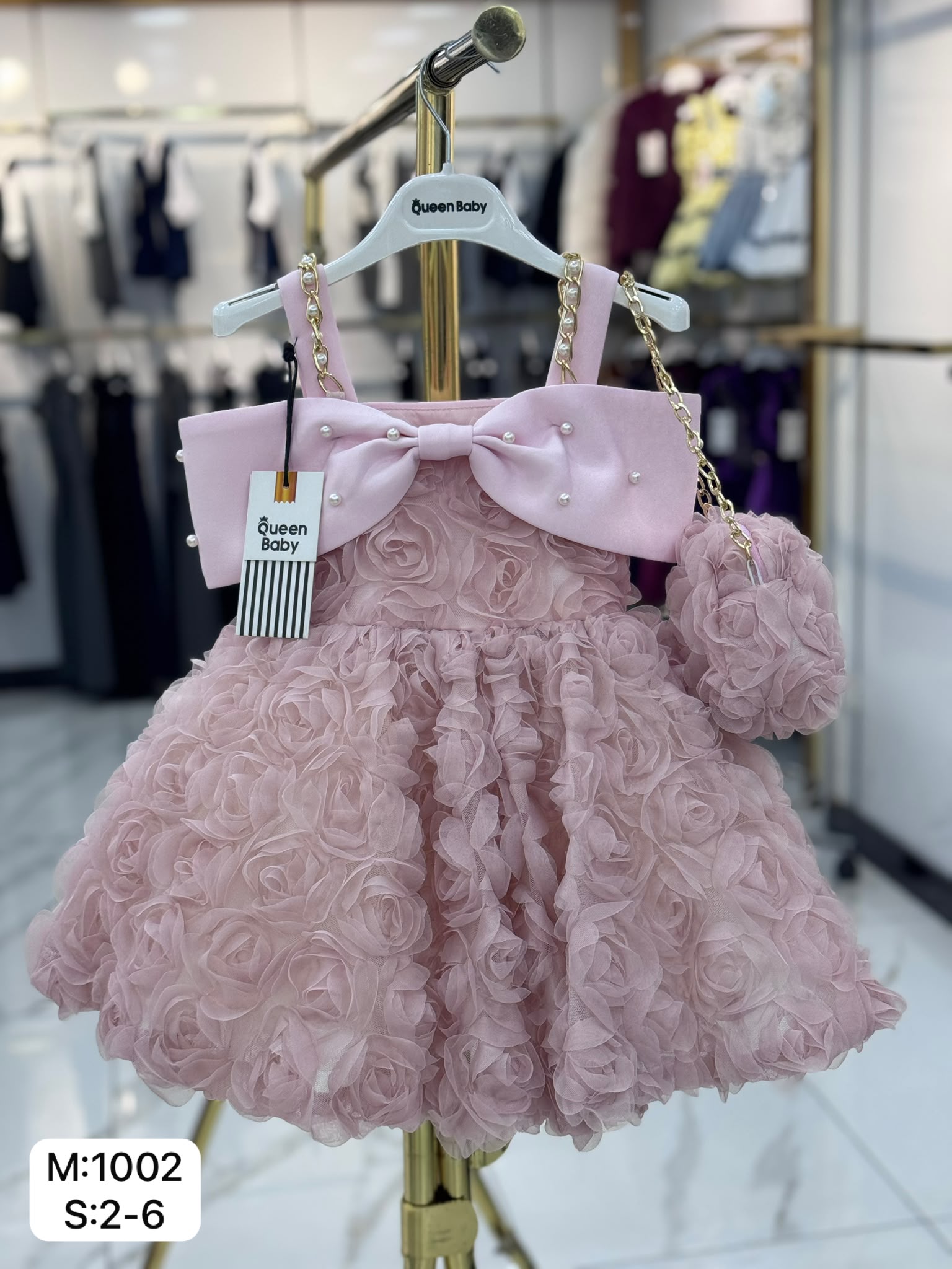 Queen Baby Queen-1002 Trending 3D Rose Party Dress with Pearl Bow & Matching Bag · Pembe toptan Kız Çocuk